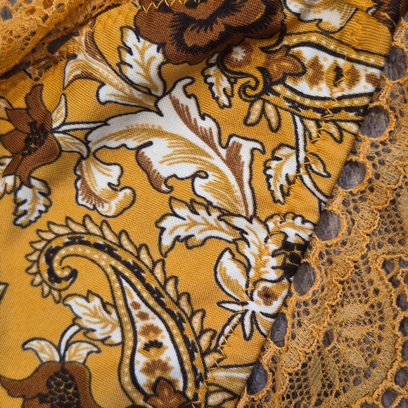 XXS/XS SPELL Spell & the Gypsy Collective Etienne Lace Sienna Bralette - Picture 7 of 8